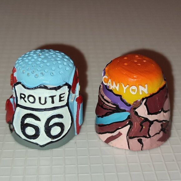 Arizona Grand Canyon Route 66 Motel Classic Car Landmarks Collectible Thimbles - Picture 1 of 6